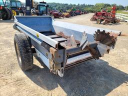 New Idea 3615 Manure Spreader