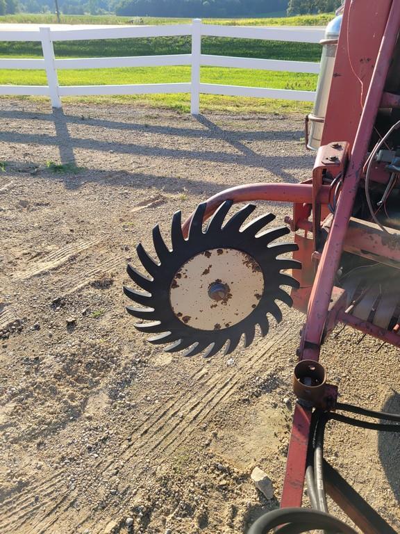 Gehl 1465TDC Round Baler