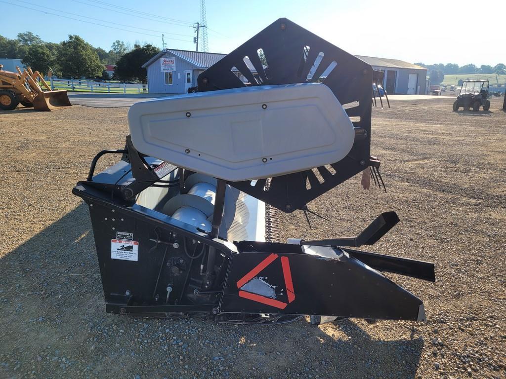 Agco Gleaner 500 28' Bean Head