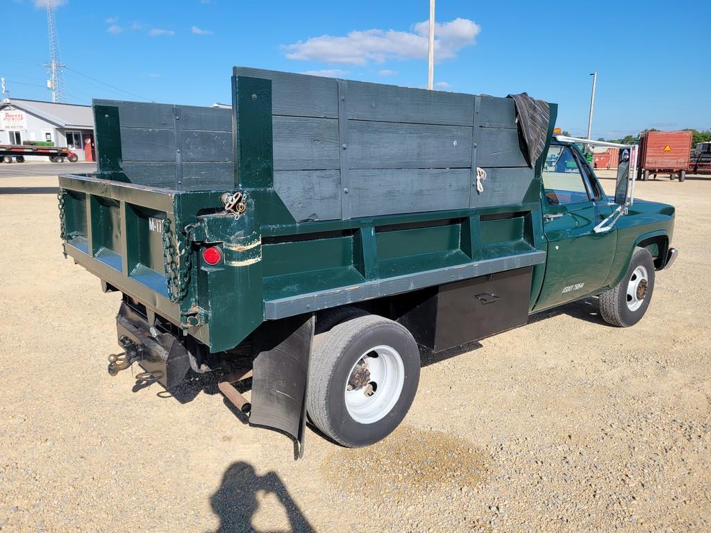 1988 GMC 3500 Dump Truck