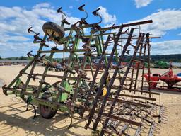 John Deere 960 30' Field Cultivator