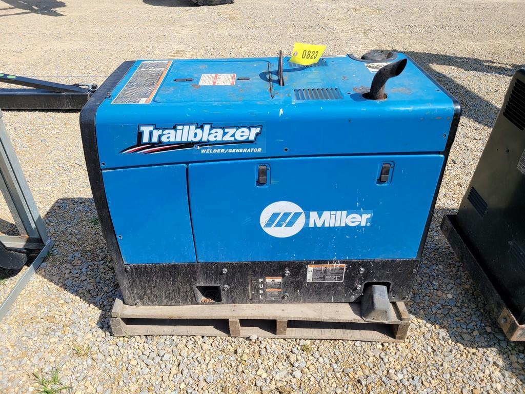 Miller Trailblazer 325 Portable Welder