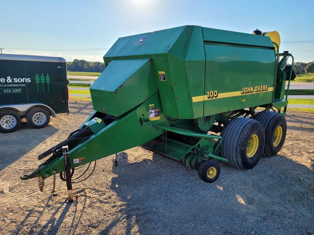 John Deere 100 Large Square Baler