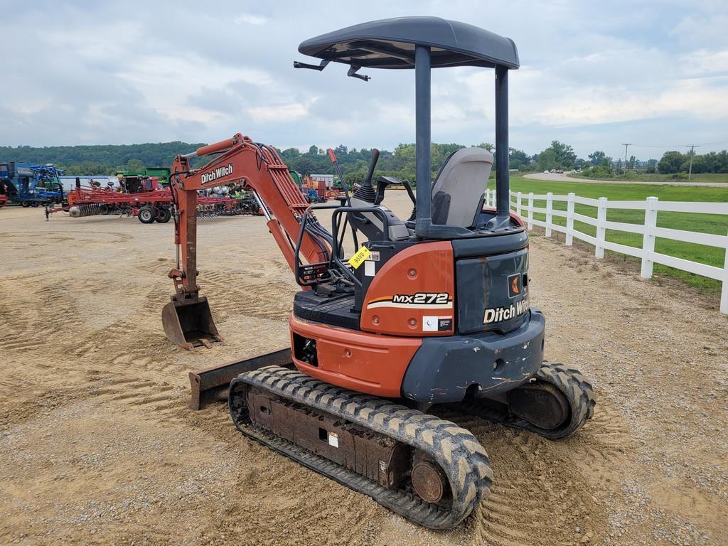 Ditch Witch MX272 Mini Excavator