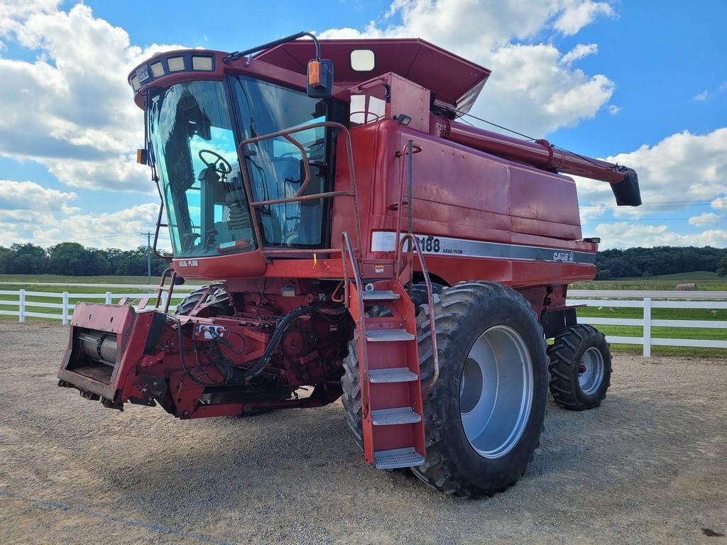 Case IH 2188 Combine