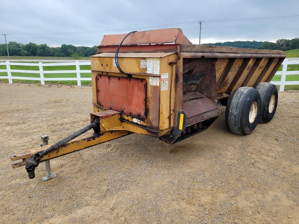 Knight 8018 Manure Spreader