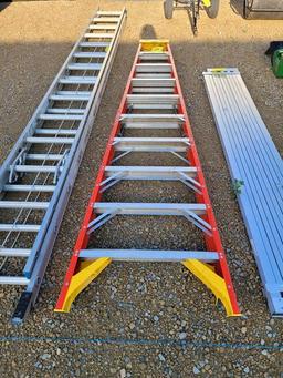 Werner 10' Fiberglass Ladder