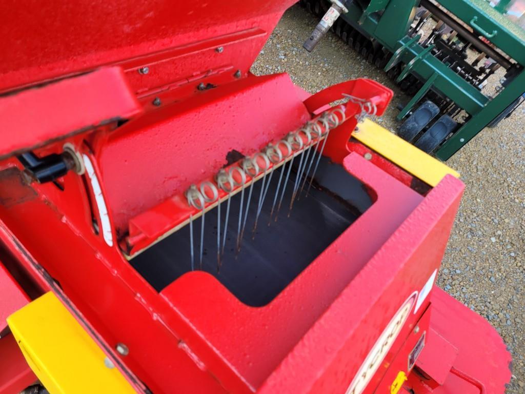 Tycrop PP180SH Top Dresser Spreader