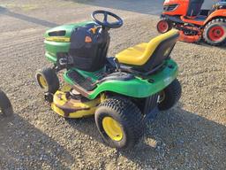 John Deere LA115 Lawn Mower