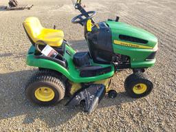 John Deere LA115 Lawn Mower