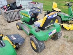 John Deere LT160 Lawn Mower