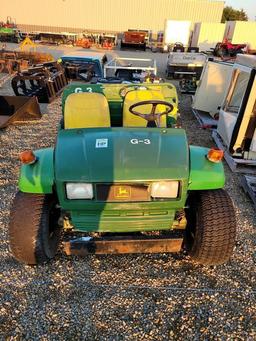 John Deere Turf Gator