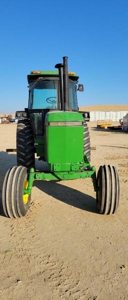 JOHN DEERE 4450 TRACTOR