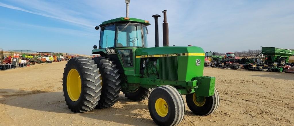 JOHN DEERE 4640 POWER SHIFT TRACTOR