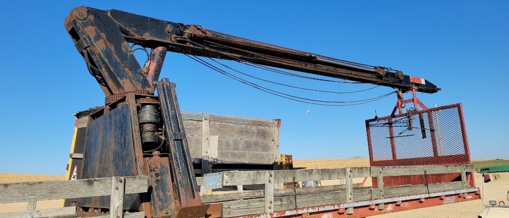 1979 GREAT DANE TRAILER W/ BOOM LOADER