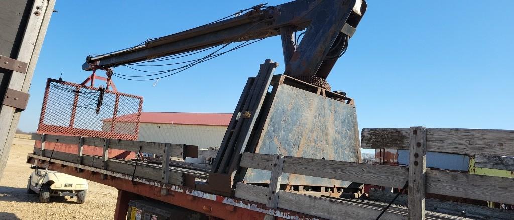 1979 GREAT DANE TRAILER W/ BOOM LOADER