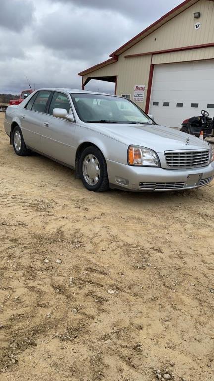 2001 CADILLAC DEVILLE CAR