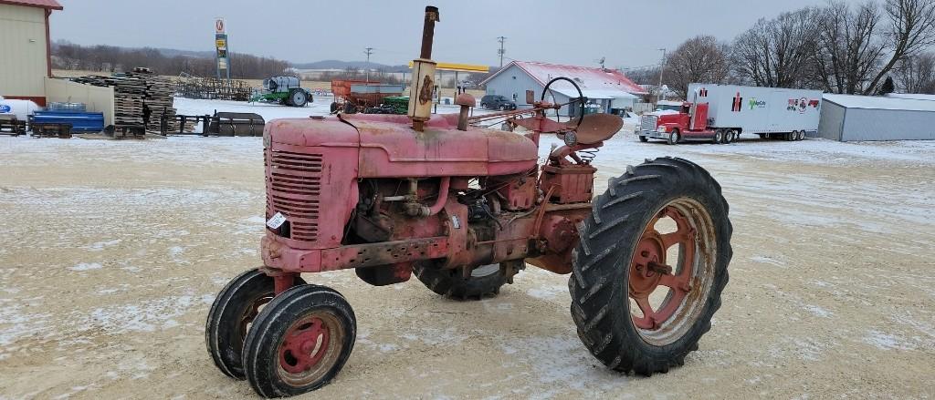 FARMALL SM TRACTOR