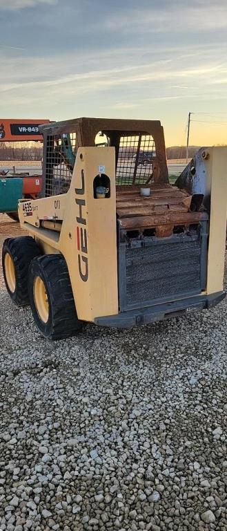 GEHL 4635 SXT SKID LOADER- SALVAGE CAB FIRE