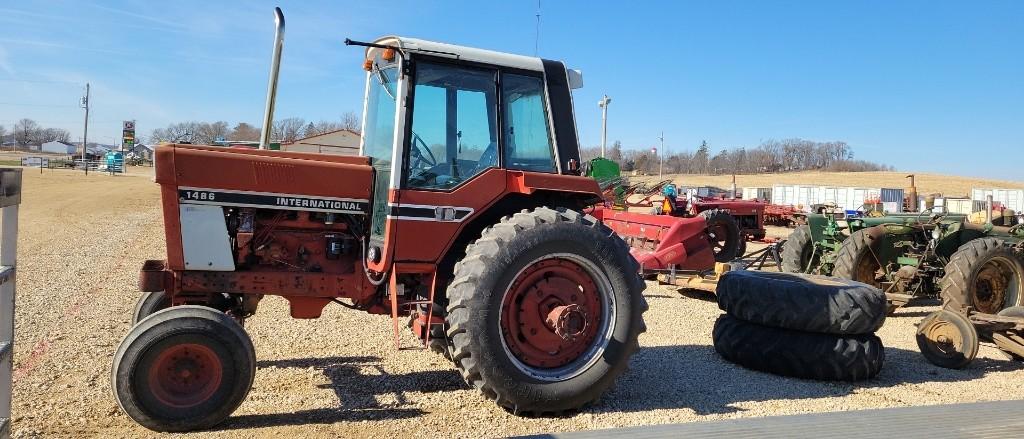 INTERNATIONAL 1486 CAB TRACTOR, W/ 18.4 X 38 DUALS