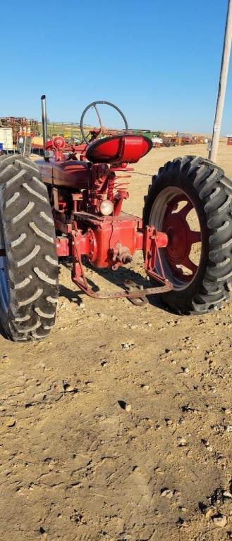 FARMALL SUPER H TRACTOR