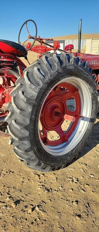 FARMALL SUPER H TRACTOR