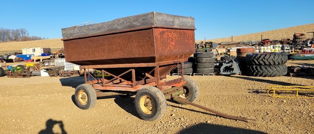 6 X 10 GRAVITY BOX ON JOHN DEERE 953 GEAR