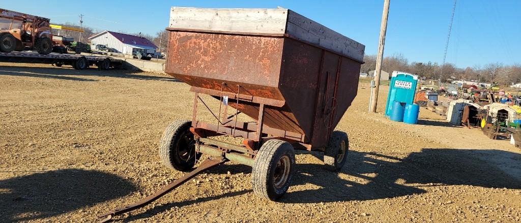 6 X 10 GRAVITY BOX ON JOHN DEERE 953 GEAR