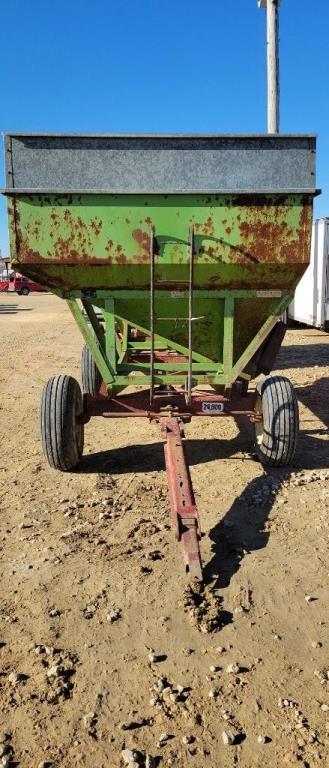 PARKER 300 BU GRAVITY WAGON