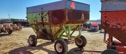 PARKER 300 BU GRAVITY WAGON