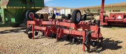 C-IH 183 8 ROW 3PT CULTIVATOR