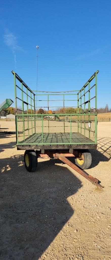 8' X 16' BALE WAGON