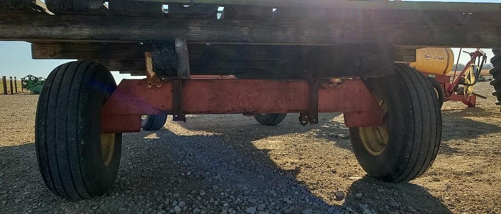 8' X 16' BALE WAGON