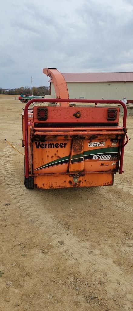 2011 VERMEER BC1000XL TOWABLE WOOD CHIPPER