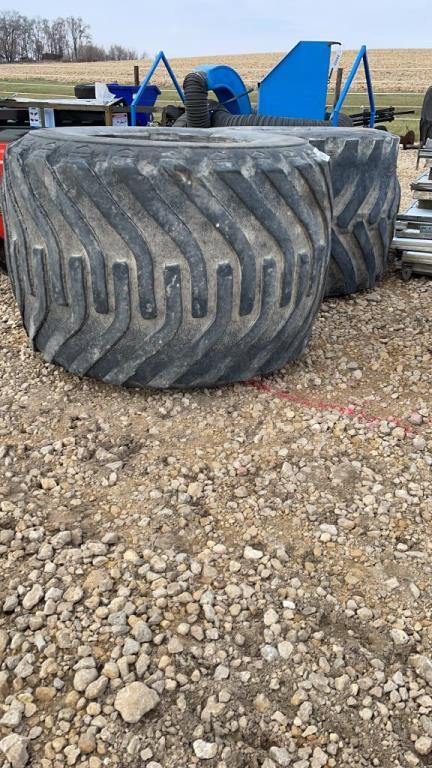 PAIR 48x31x20 FLOATER TIRES - DO HOLD AIR