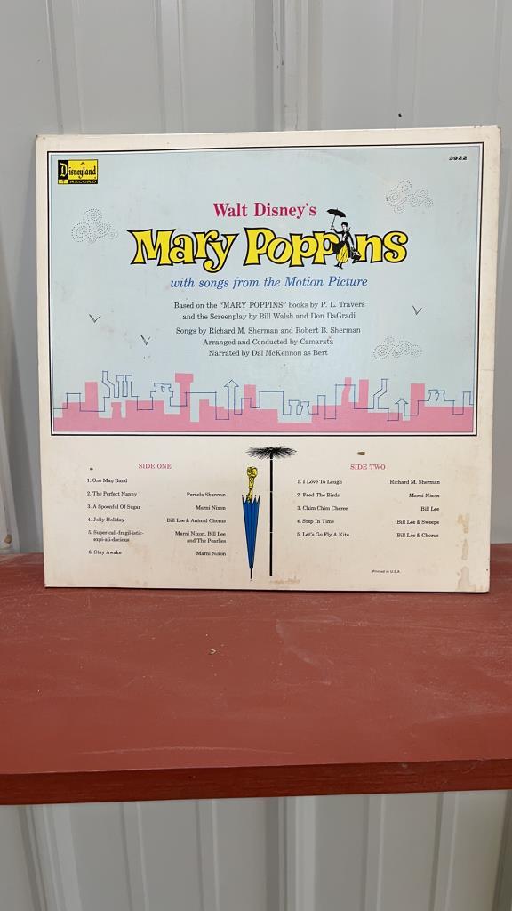 8- WALT DISNEY ILLUSTRATED BOOKS W/ 38 LP RECORDS