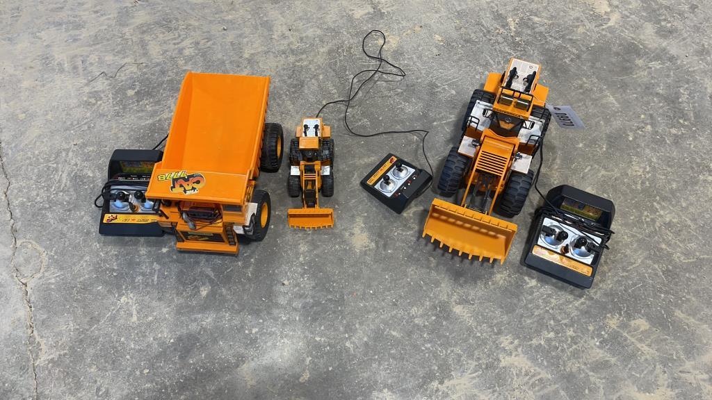 CATERPILLAR BATTERY REMOTE TOYS