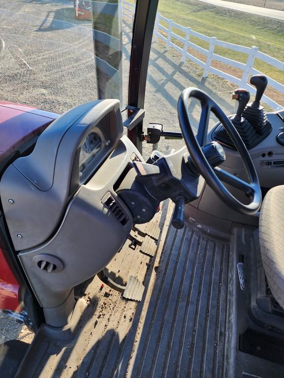 2010 Case IH 115 Maxxum Tractor