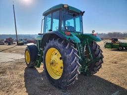 John Deere 7810 Tractor