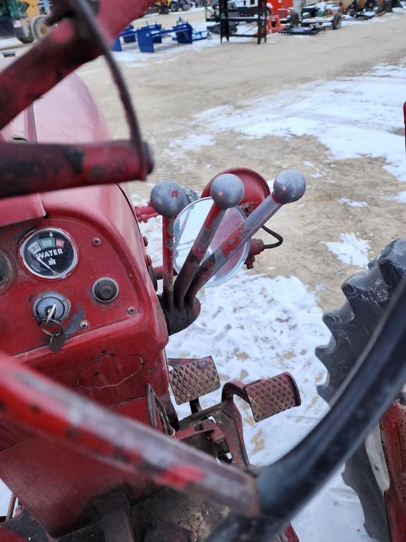 Farmall 400 Tractor