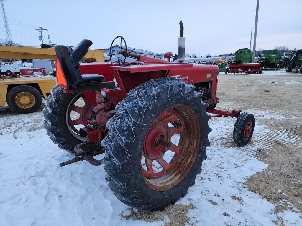 Farmall 400 Tractor