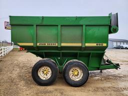 John Deere 650 Grain Cart