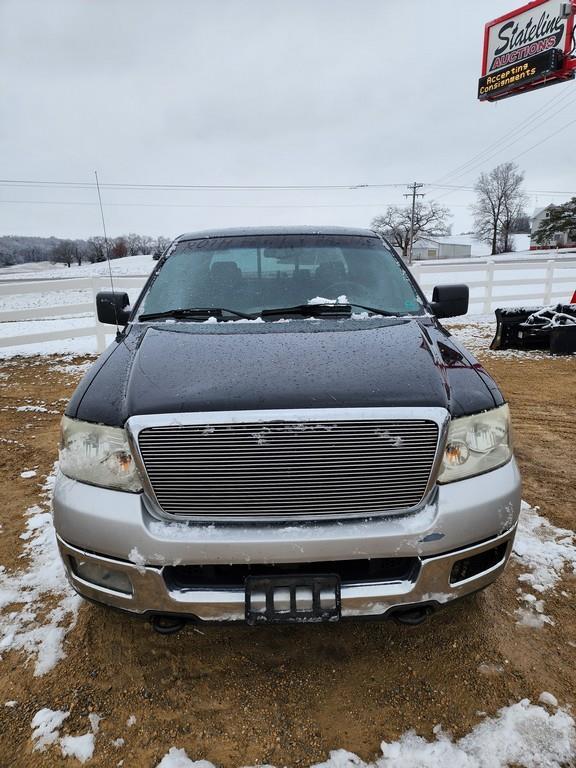2004 Ford F150 Lariat Pick Up Truck