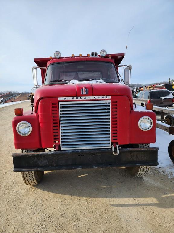 1972 International Fleet Star 1910 Dump Truck