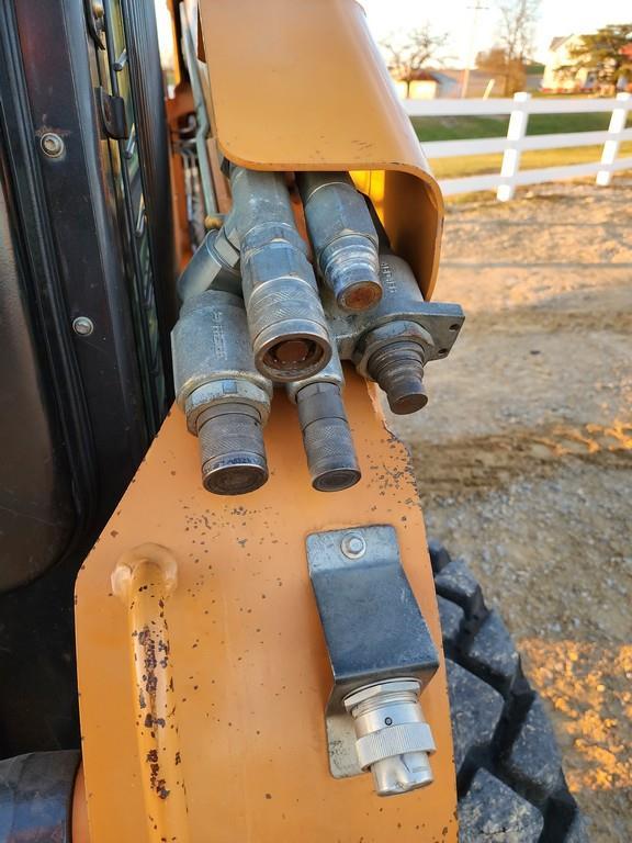 2013 Case SR220 Skid Steer