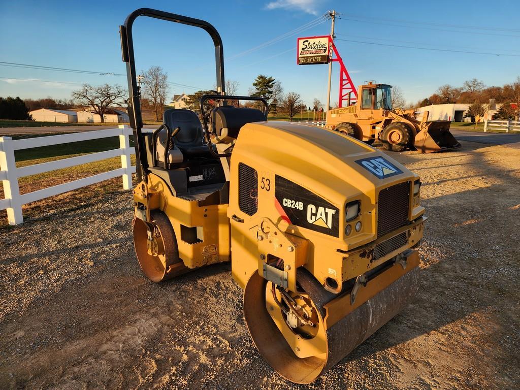 2015 Cat CB24B Double Drum Vibratory Roller