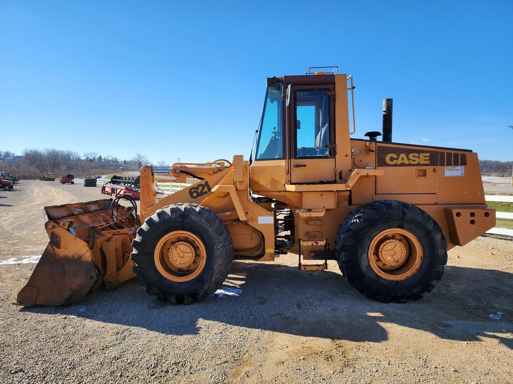 Case 621 Articulated Wheel Loader