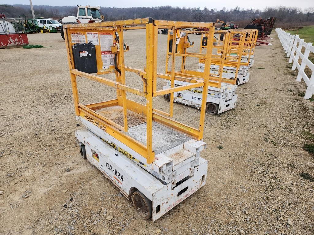 2007 Hy-Brid HB1030 Electric Scissor Lift