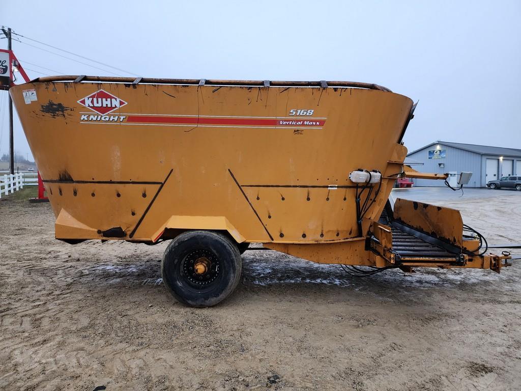 Kuhn Knight 5168 TMR Mixer