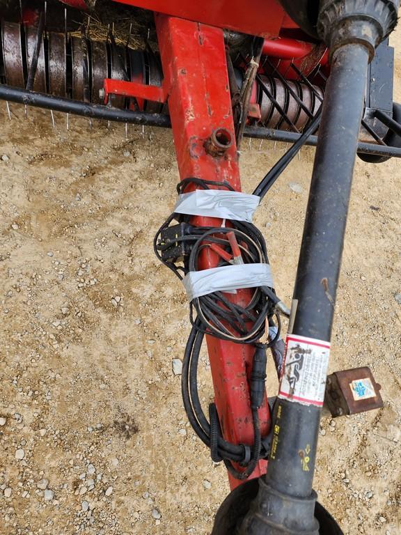 Case IH 8530 In LIne Square Baler